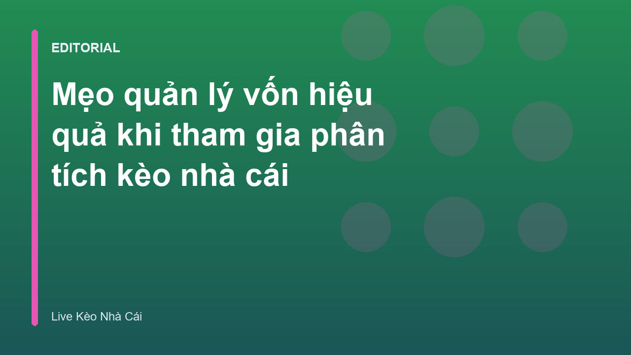 Người chơi đang phân tích kèo bóng đá trên máy tính